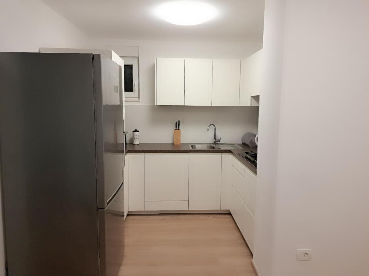 Apartment Luana Pula Bagian luar foto