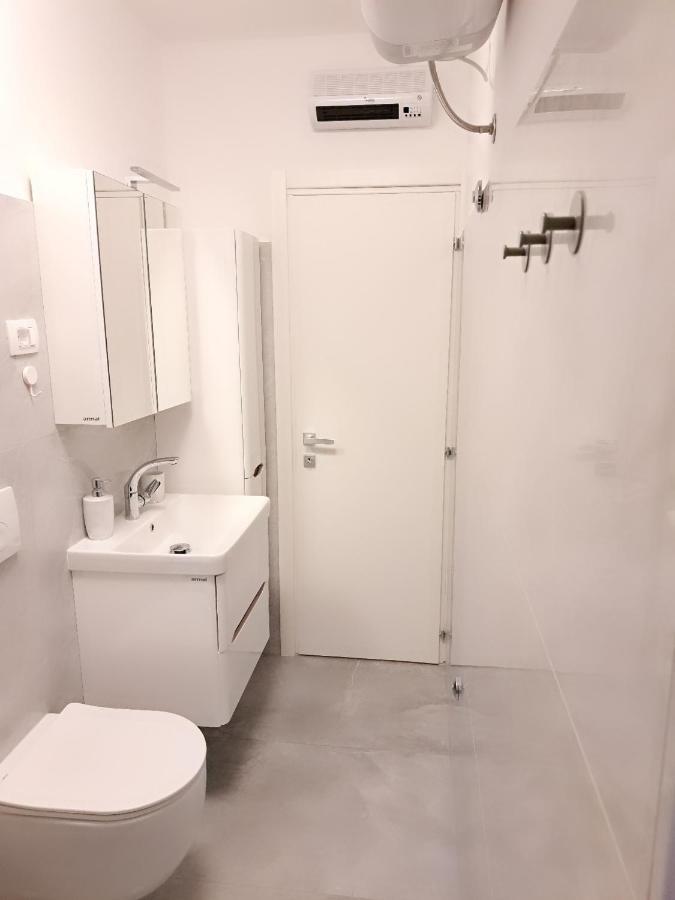Apartment Luana Pula Bagian luar foto